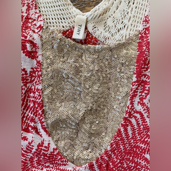 Tiny by Anthropologie Pattern, Sequin and Crochet Top - Picture 4 of 6